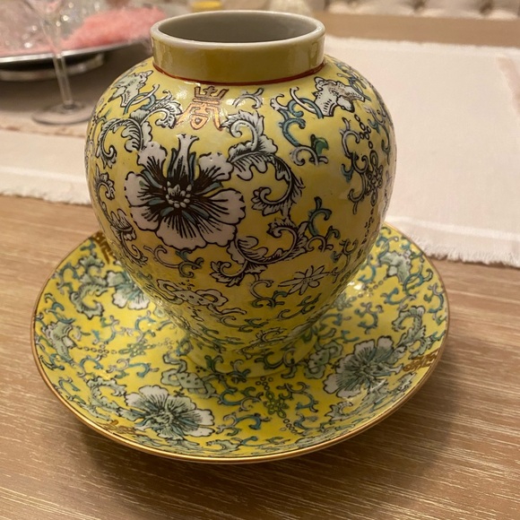 HILDEGARD Other - STUNNING 2 piece HILDEGARD JAPANESE PORCELAIN VASE & BOWL! Gorgeous!🌻🌻